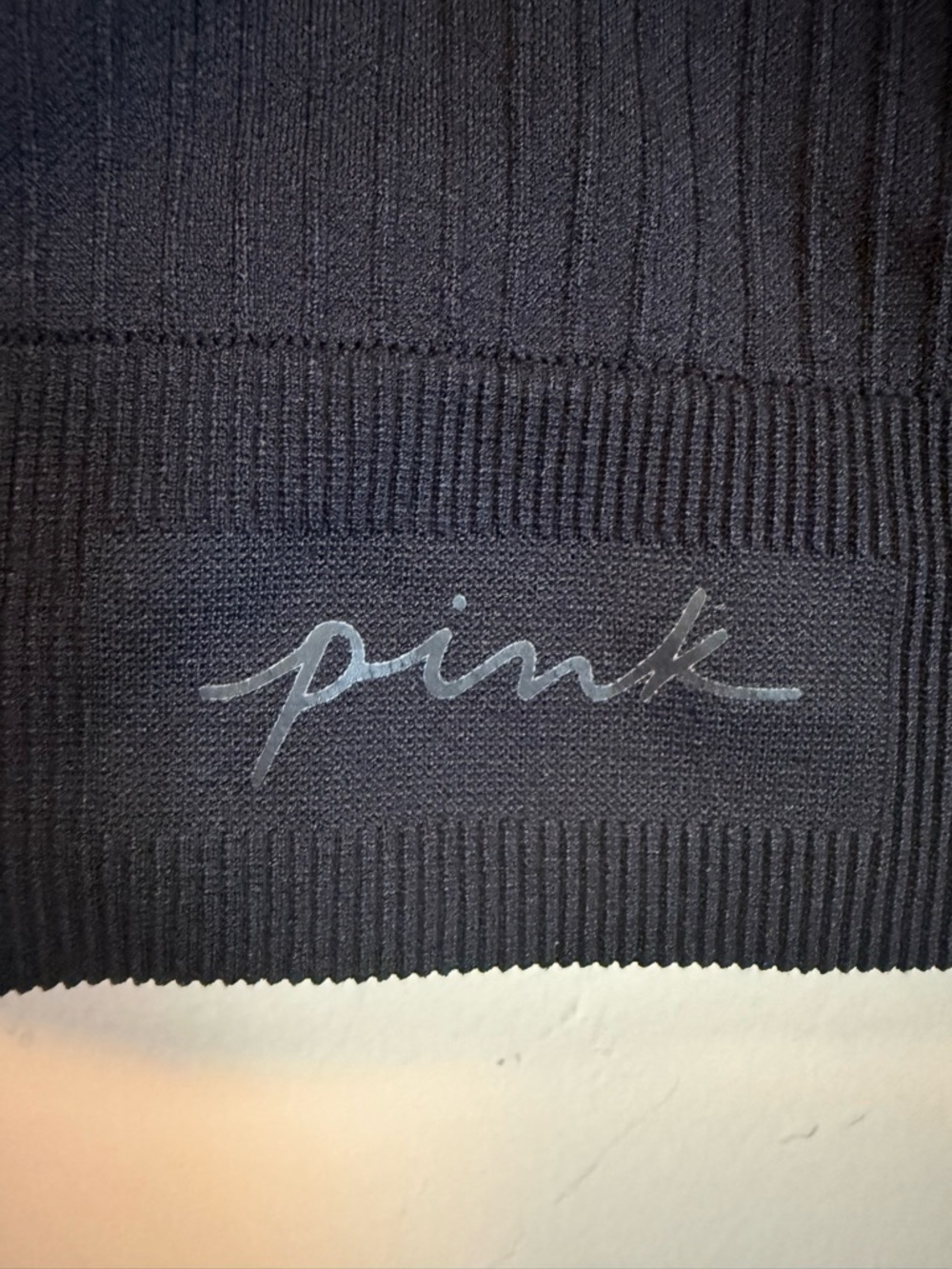 PINK Victoria’s Secret Black Ribbed Seamless Sports Bra Small Yoga Athleisure - Picture 2 of 6